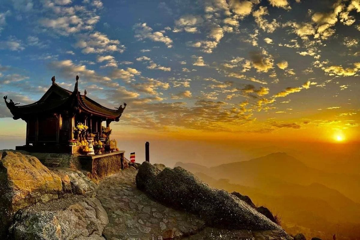 Tour Hà Nội – Ninh Bình – Hạ Long – Yên Tử 3N2D33