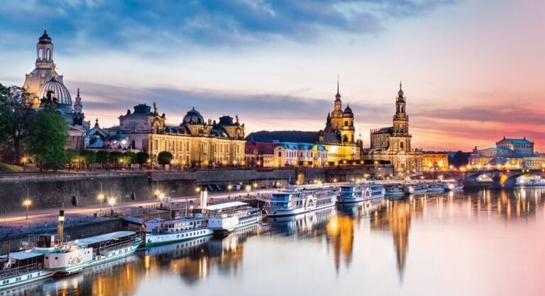 duc_du_lich_chau_au_cung_gonatour