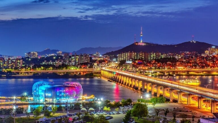 Han,River,In,Night,At,Seoul,Korea