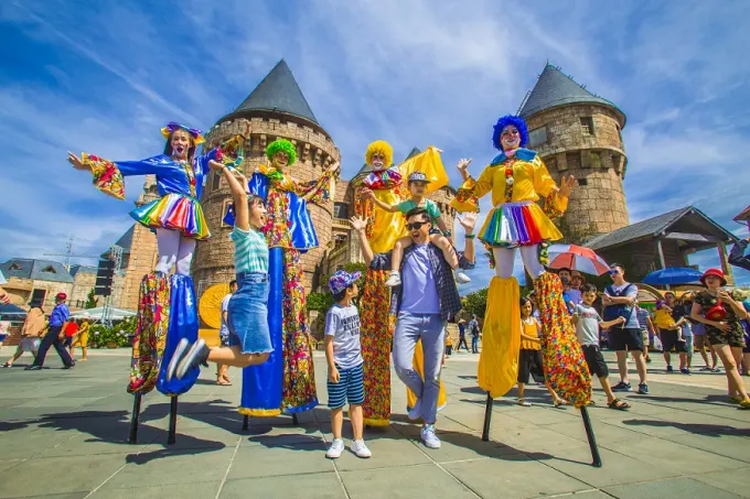TOUR LỄ