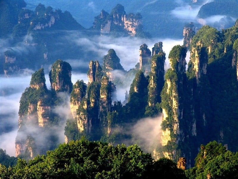 kham-pha-truong-gia-gioi-vung-dat-ky-ao-ngoai-doi-thuc-684ef31fc4a7f